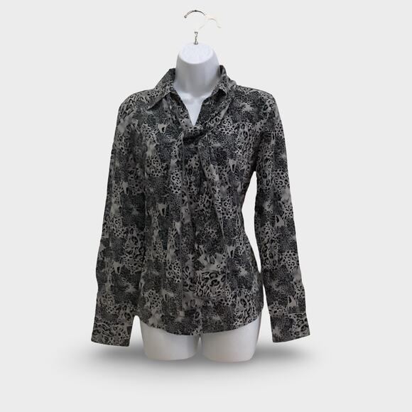 White Stag Button Down w/ Tie Front Detail - Picture 1 of 6